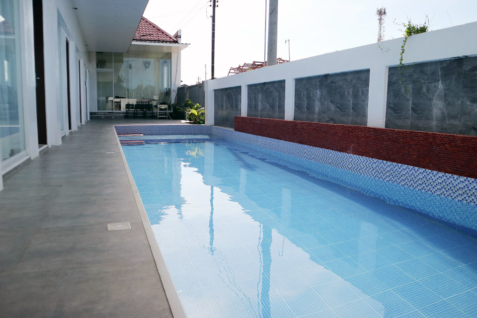세부집-풀빌라-수영장.jpg